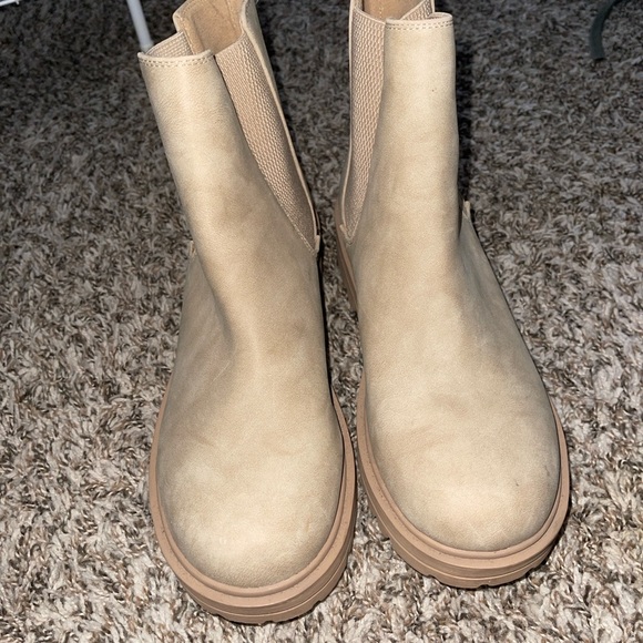 Soda Beige Ankle Booties - Picture 4 of 4